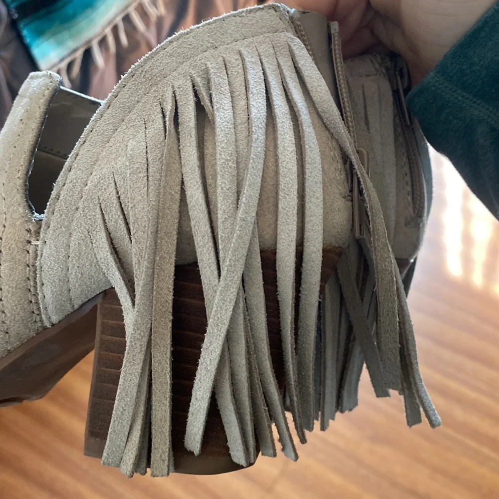 Carlos by Carlos Santana Cleo Fringe Booties - Picture 9 of 9